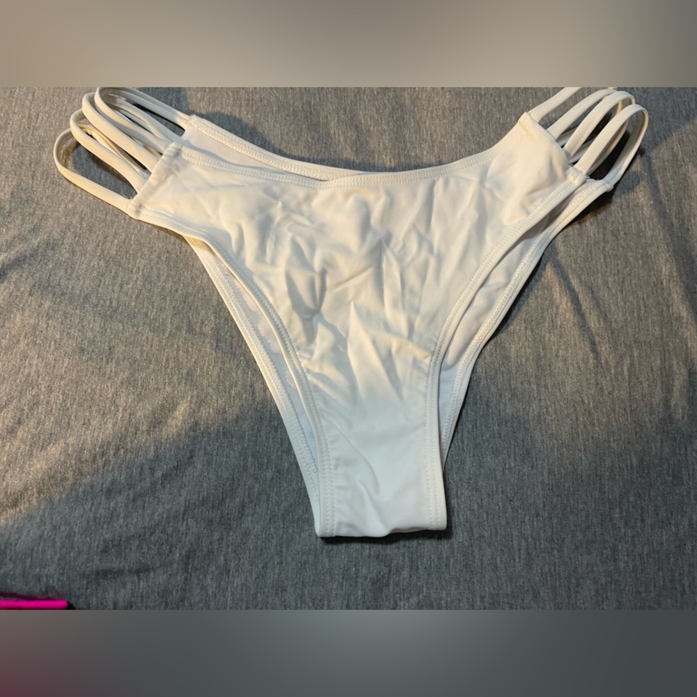 Swimsuit bottoms